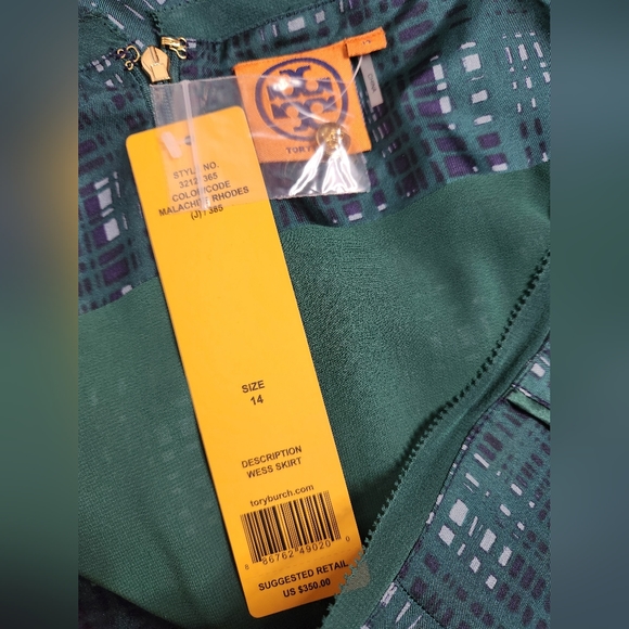 NWT Tory Burch Plaid Green Navy Blue 100% Silk Pleated Skirt Size 14 - Picture 2 of 3